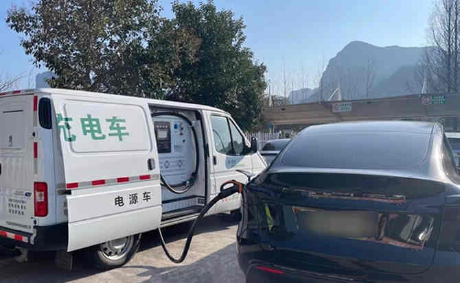 青阳汽车搭电